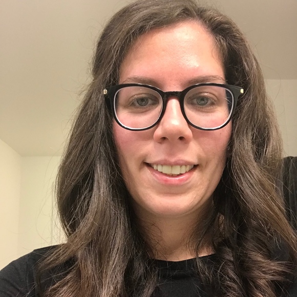 Meet your Posher, Sara - Picture 1 of 1